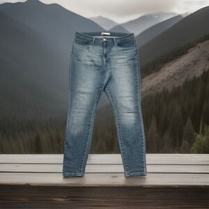 Signature Levi Straus Mid Rise Skinny Jeans 16 (36x28.5) Blue Stretch Womens